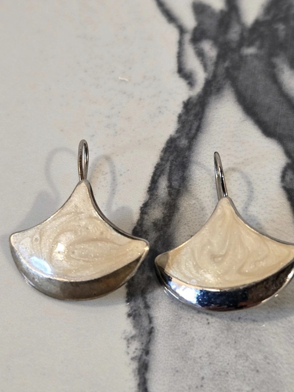 Vintage Silver Tone Cream Enamel Swirl Fan Dangle Earrings Art Deco Style
